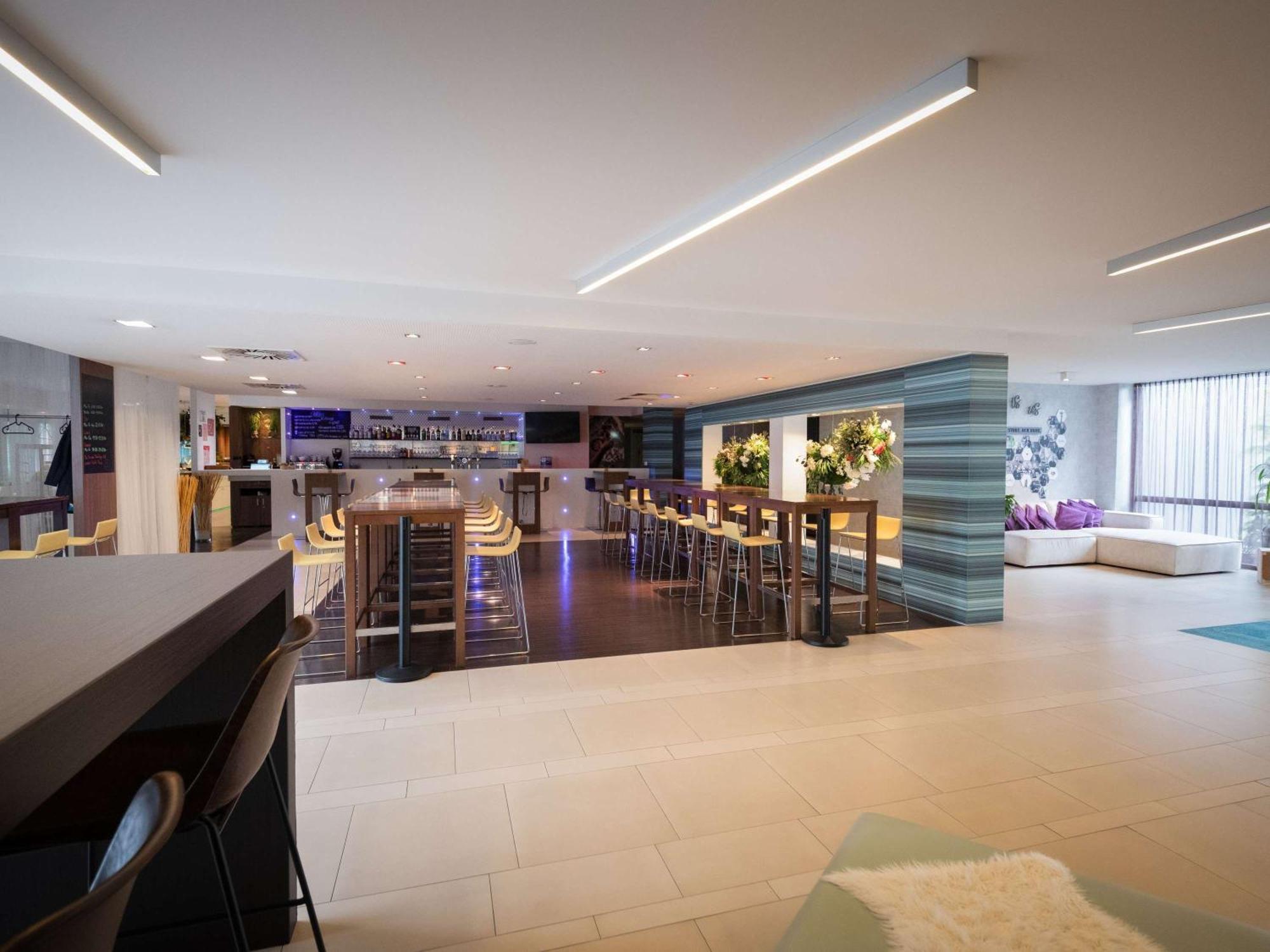 Ibis Styles Linz Hotel Exterior photo