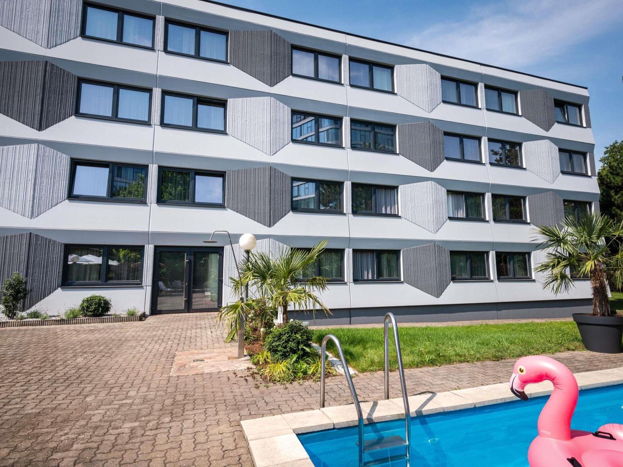 Ibis Styles Linz Hotel Exterior photo